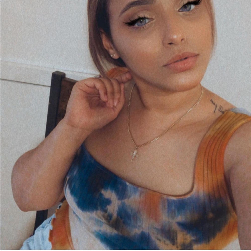 Washed color tank crop top
